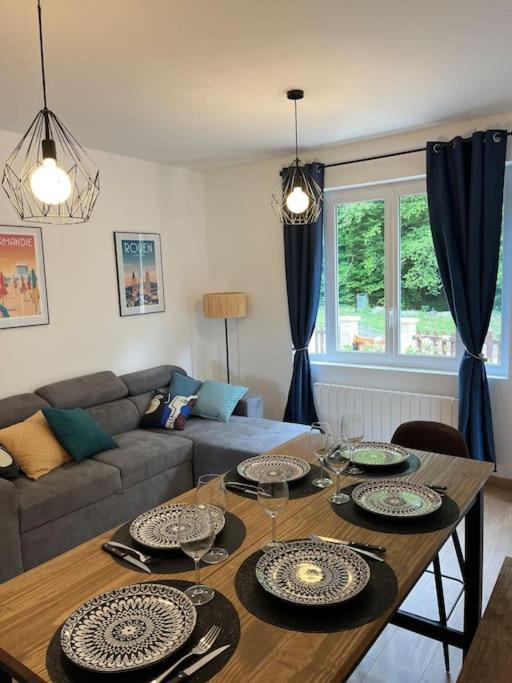 Chez Melanie, Pres De L'Abbaye Apartment Jumièges Екстериор снимка